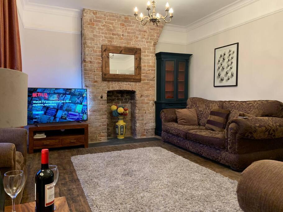 Stunning Large Victorian Maisonette With Sea View Діл Екстер'єр фото