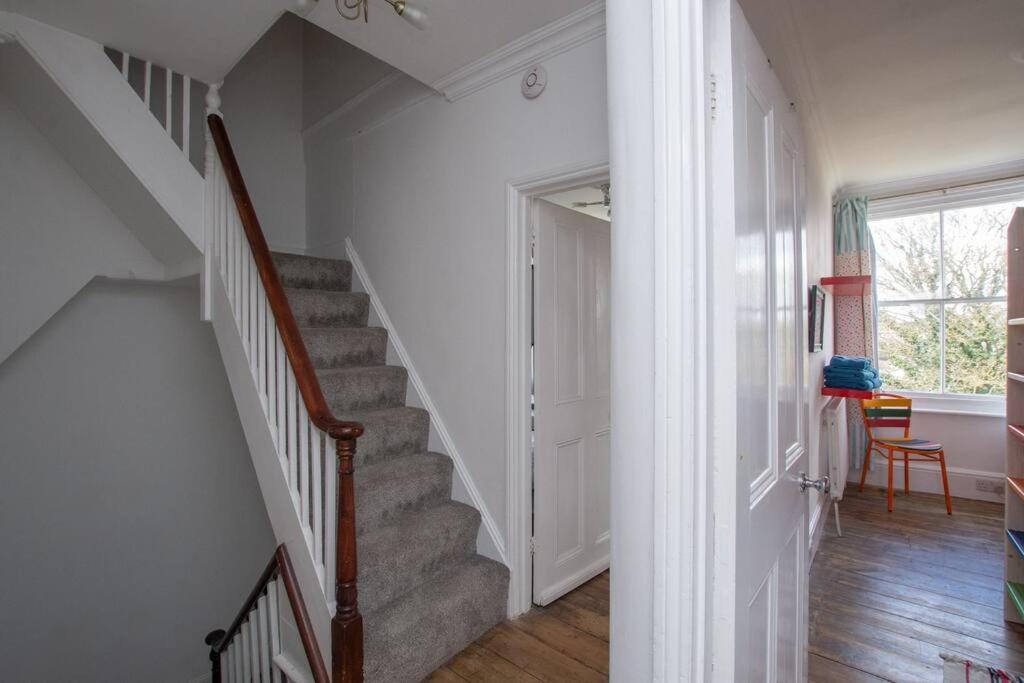 Stunning Large Victorian Maisonette With Sea View Діл Екстер'єр фото